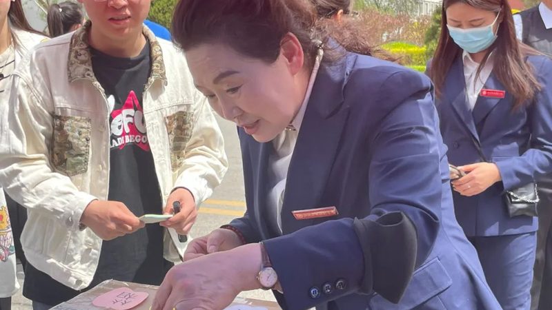 文化传媒公司注册完成后，还需办理以下许可证：