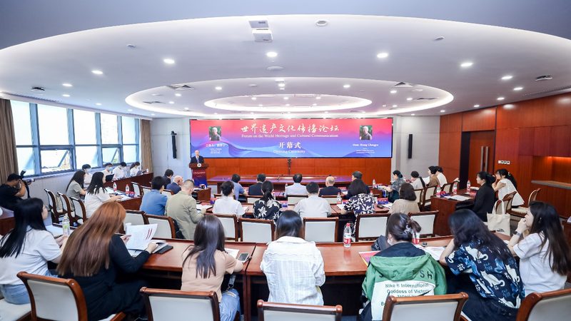 新媒体公关传播规范：如何把握合规与创意的平衡
